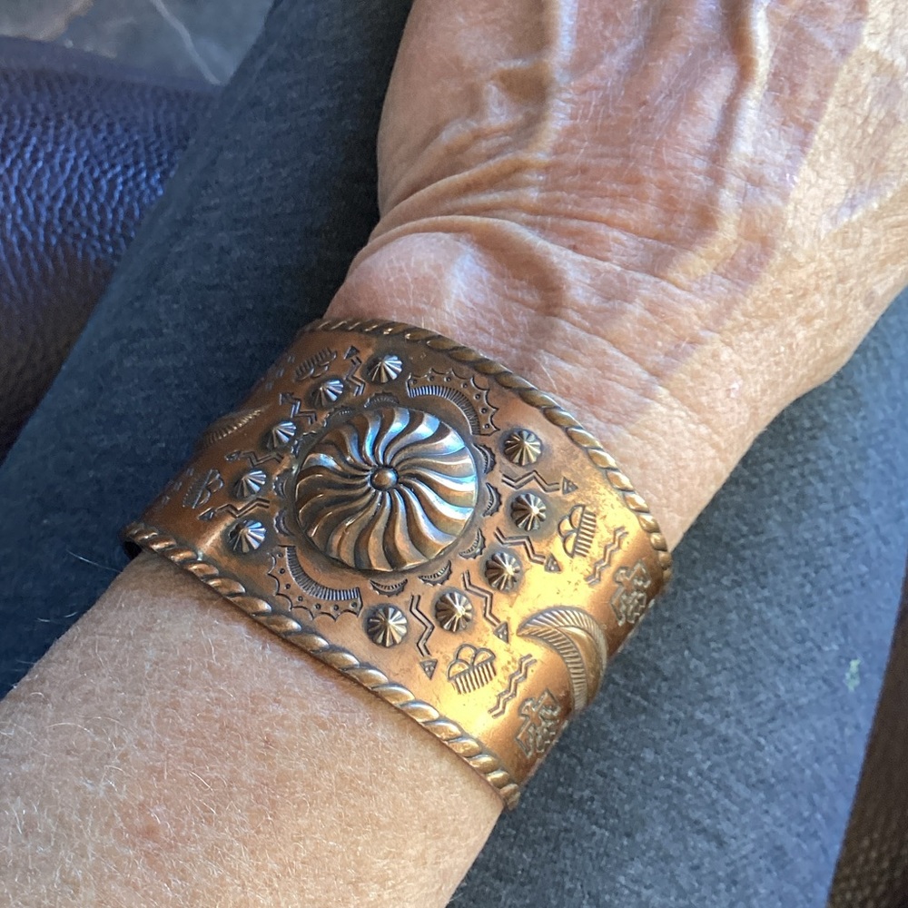 Bracelet wide cuff solid copper vintage unworn Bell co.